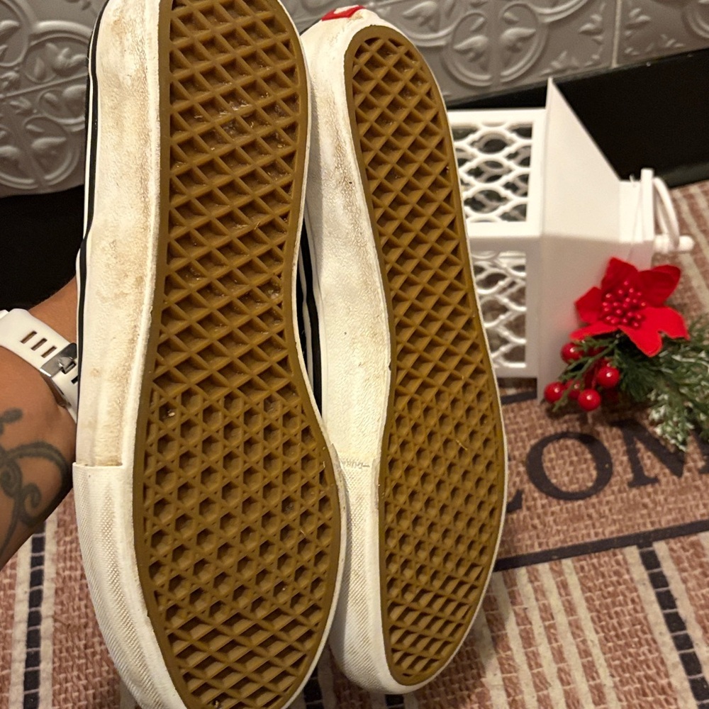 Vans Black and Red Slip-On Shoes - Picture 9 of 10